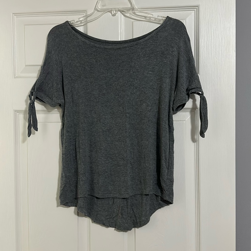 Women’s Gray Tee XS